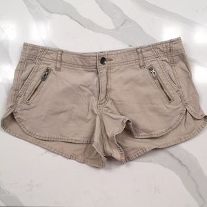 Tan Hollister Shorts - Like new!